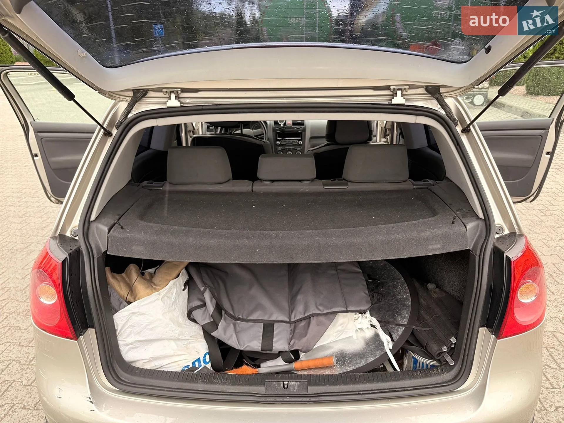 Volkswagen Golf 2004 VIN WVWZZZ1KZ4W134327 фото оголошення 31 з 49