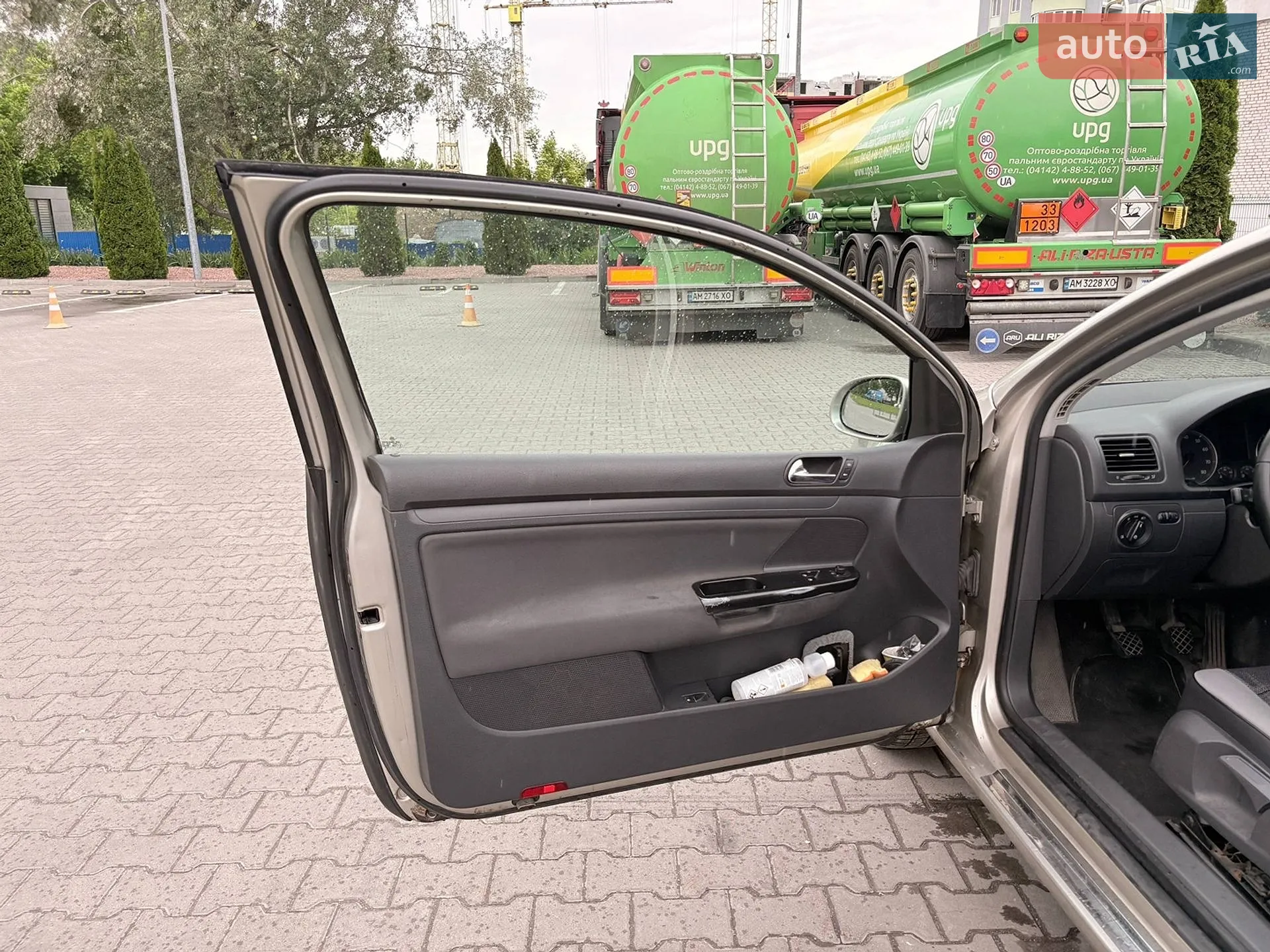 Volkswagen Golf 2004 VIN WVWZZZ1KZ4W134327 фото оголошення 34 з 49