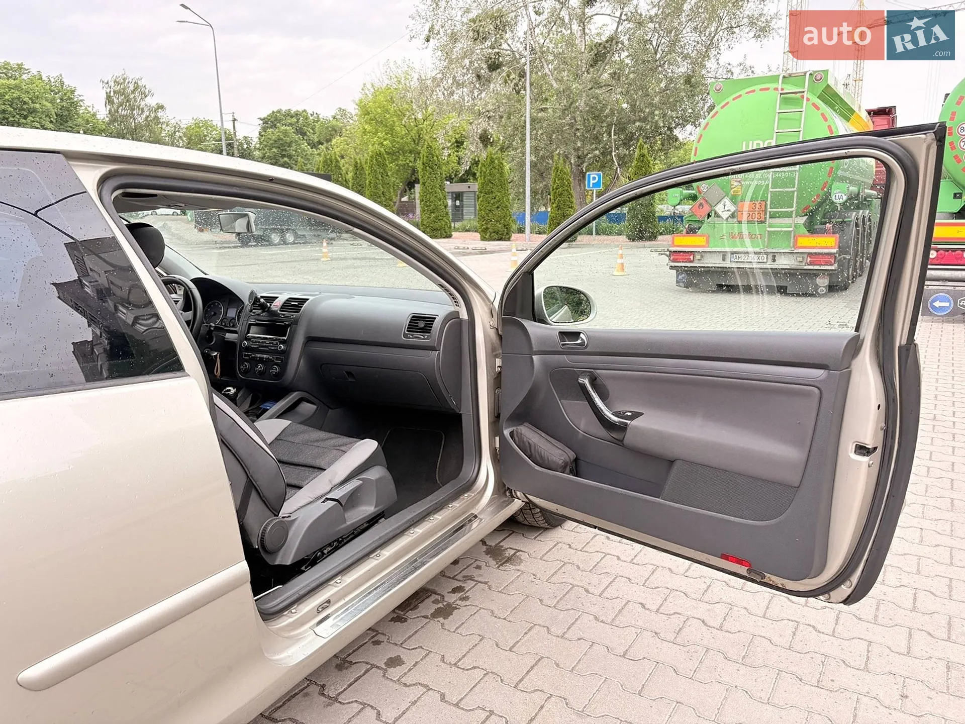 Volkswagen Golf 2004 VIN WVWZZZ1KZ4W134327 фото оголошення 37 з 49