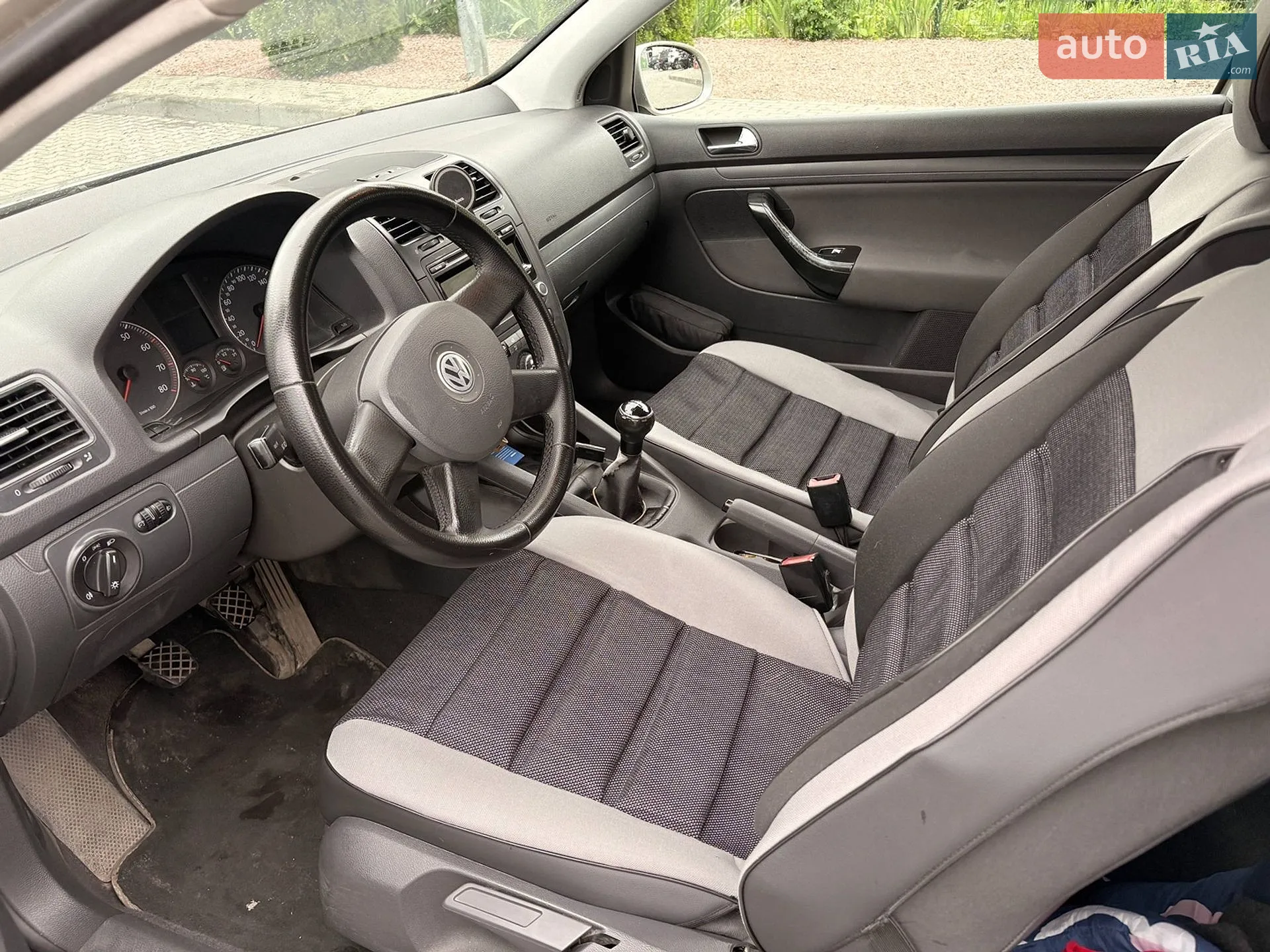 Volkswagen Golf 2004 VIN WVWZZZ1KZ4W134327 фото оголошення 41 з 49