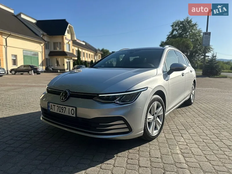 Volkswagen Golf 2021