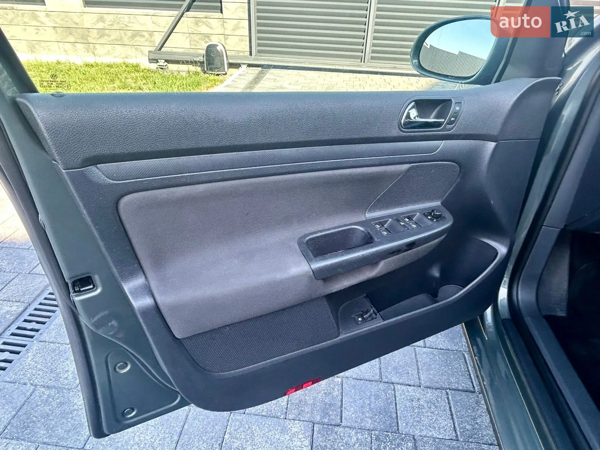 Volkswagen Golf 2004 VIN WVWZZZ1KZ4W105328 фото оголошення 26 з 42