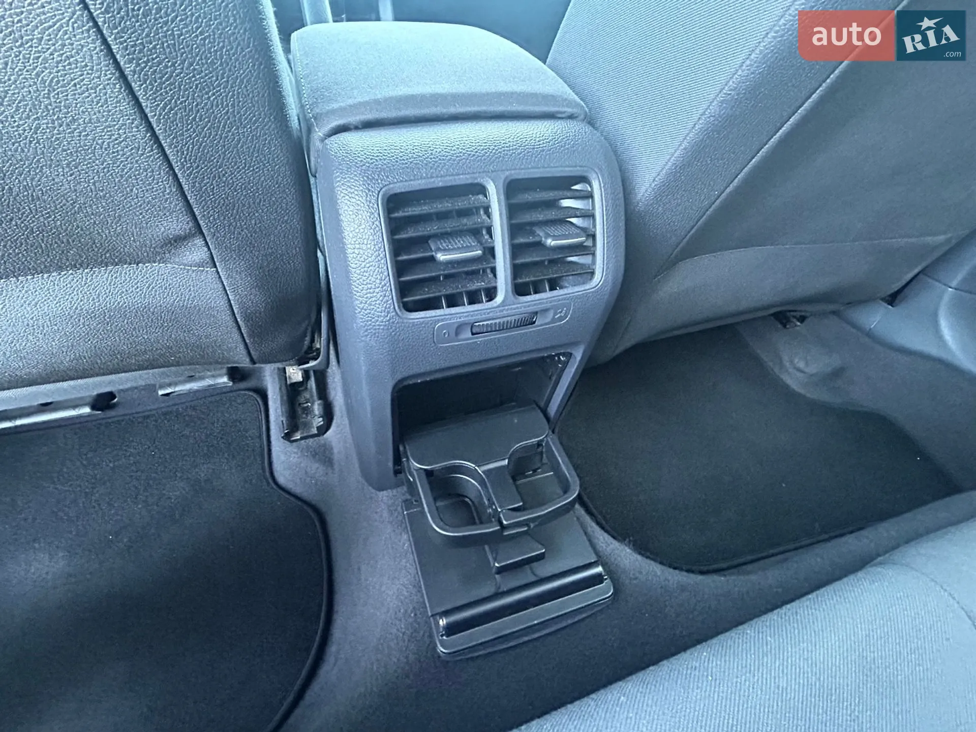 Volkswagen Golf 2004 VIN WVWZZZ1KZ4W105328 фото оголошення 28 з 42