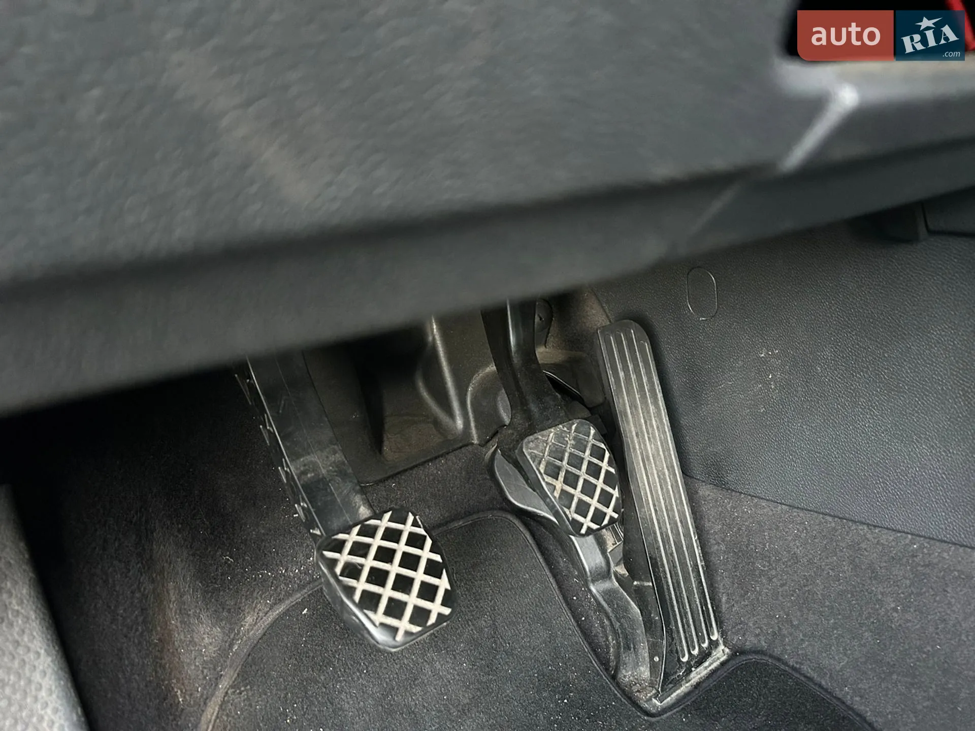 Volkswagen Golf 2004 VIN WVWZZZ1KZ4W105328 фото оголошення 42 з 42