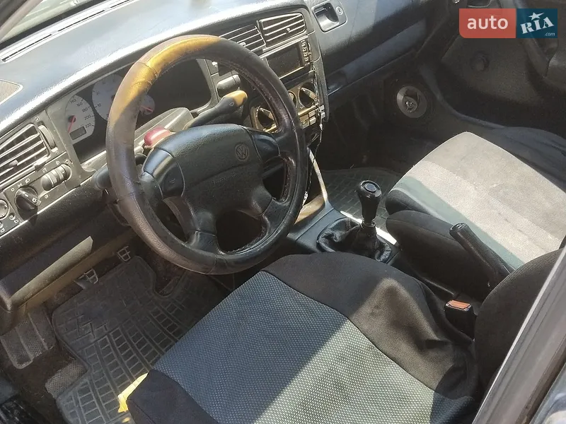Volkswagen Golf 1996