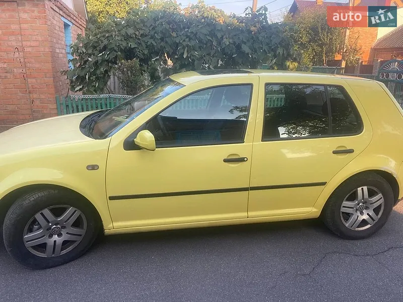 Volkswagen Golf