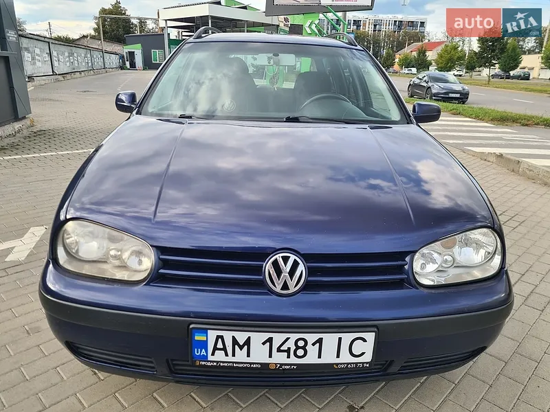 Volkswagen Golf