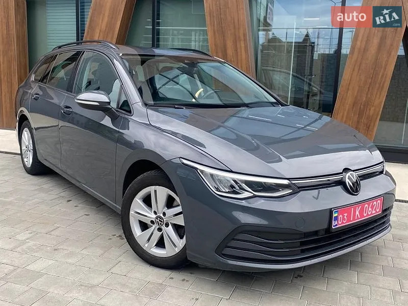 Volkswagen Golf 2021