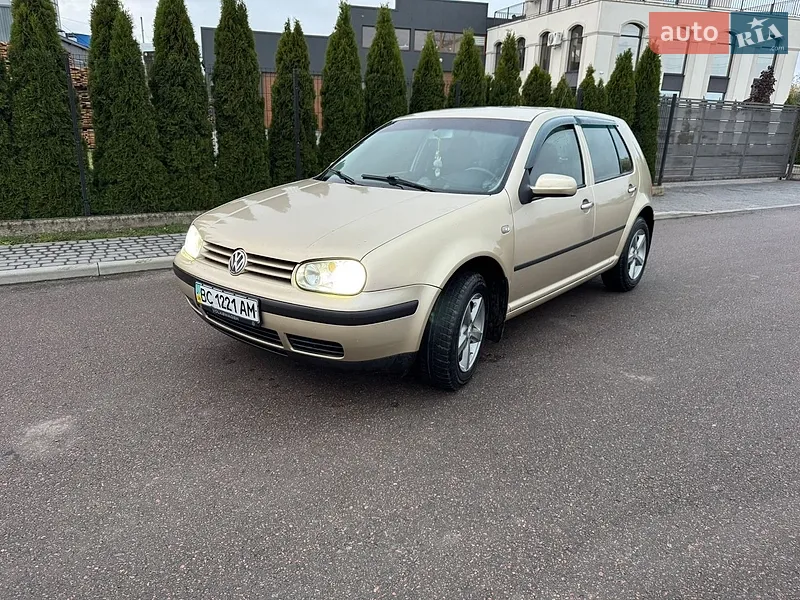 Volkswagen Golf