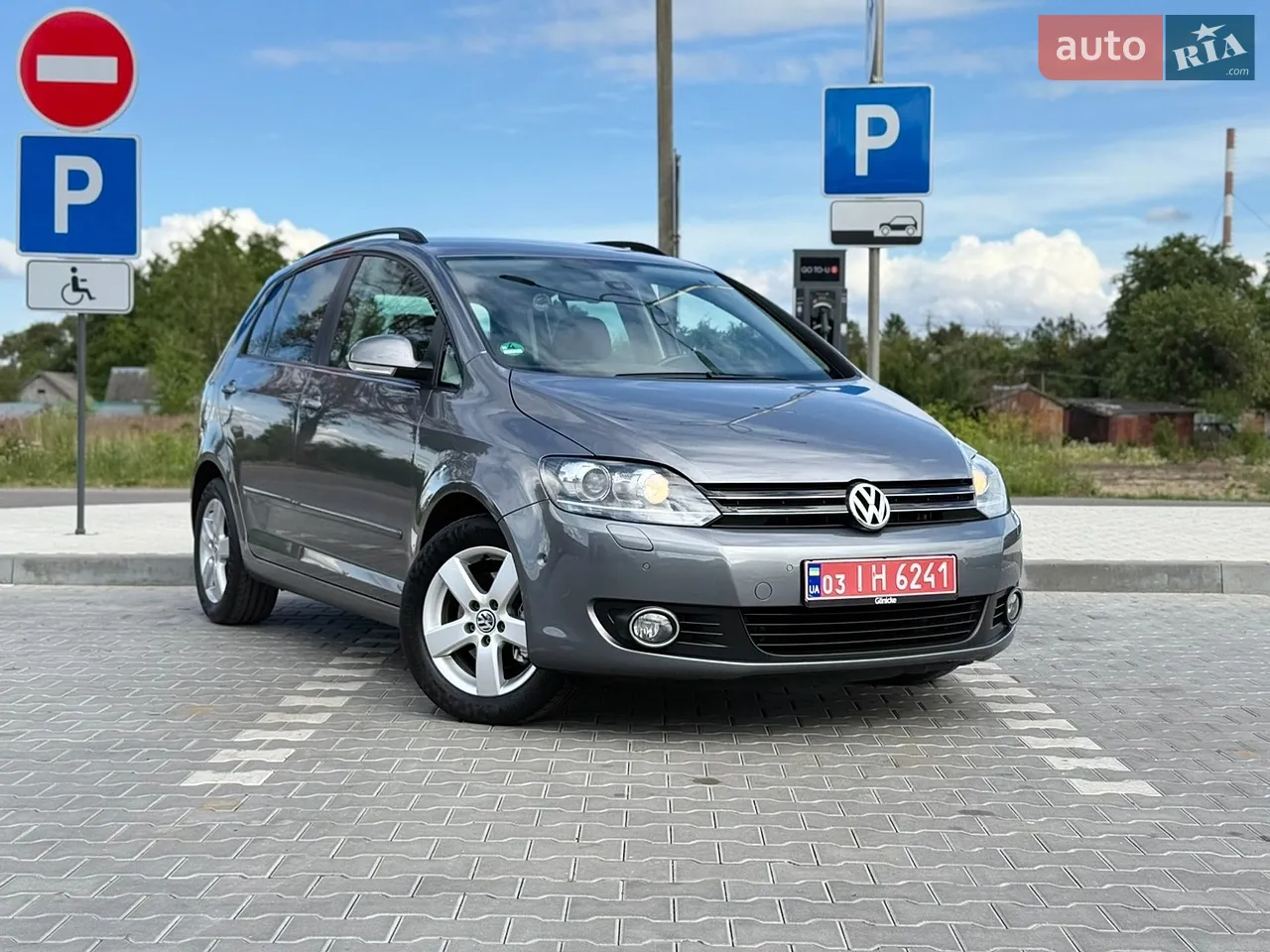 2011 Volkswagen Golf Plus - фото 1