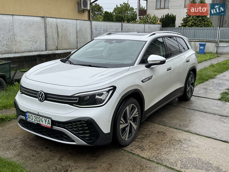 Позашляховик / Кросовер Volkswagen ID.6 Crozz