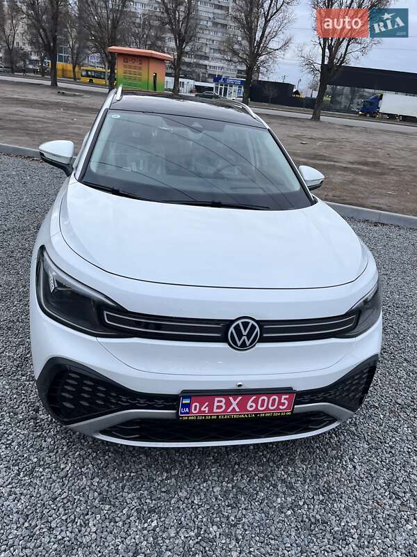 Позашляховик / Кросовер Volkswagen ID.6