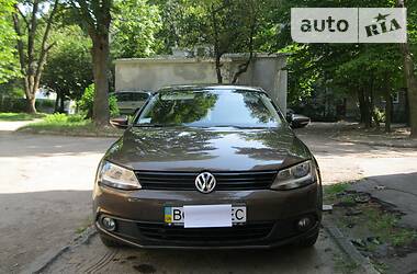 Volkswagen Jetta Повна 2013