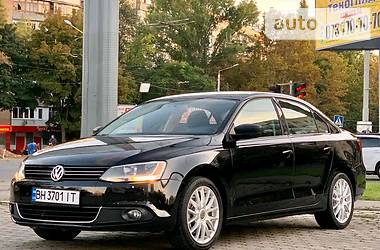 Volkswagen Jetta  2012