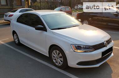 Volkswagen Jetta   2014