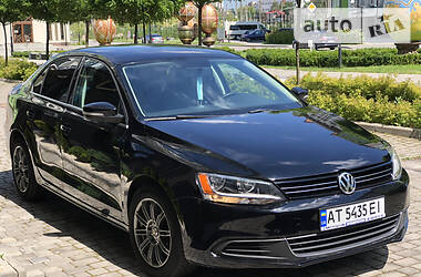 Volkswagen Jetta  2012