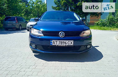 Volkswagen Jetta  2011