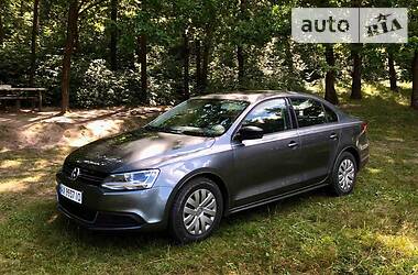 Volkswagen Jetta  2012