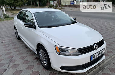 Volkswagen Jetta  2012