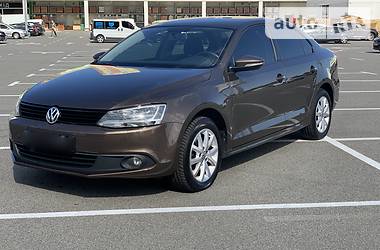 Volkswagen Jetta  2013