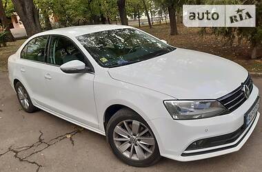 Volkswagen Jetta  2016