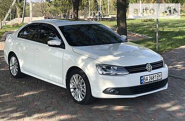 Volkswagen Jetta 2.0 TDI SEL 2013