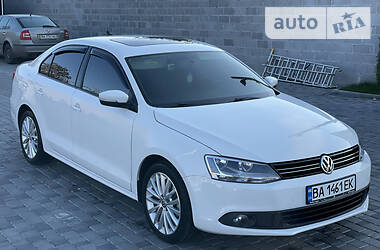 Volkswagen Jetta 2.0 TDI SEL 2013