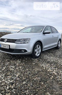 Volkswagen Jetta  2012