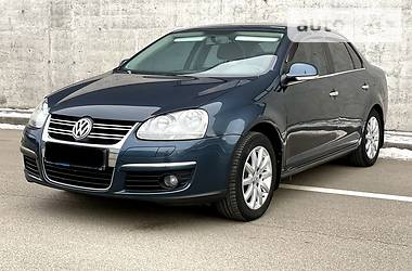 Volkswagen Jetta  2008