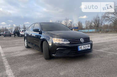 Volkswagen Jetta  2016