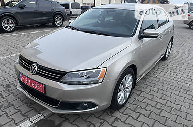 Volkswagen Jetta  2013