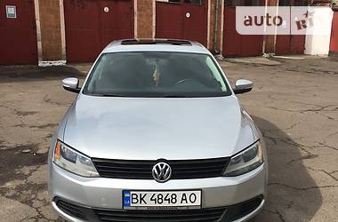 Volkswagen Jetta  2011