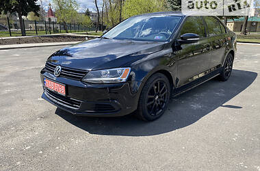 Volkswagen Jetta  2014