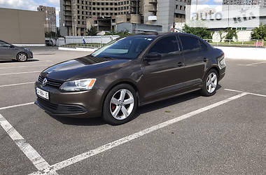 Volkswagen Jetta  2013