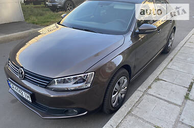 Volkswagen Jetta  2011