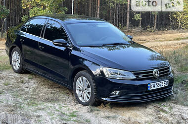 Volkswagen Jetta OfficialFull 2016