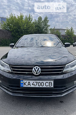 Volkswagen Jetta  2015