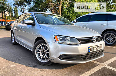 Volkswagen Jetta  2011