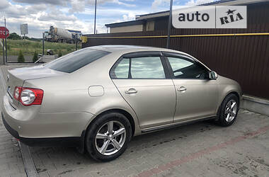 Volkswagen Jetta  2007