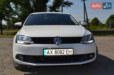 Volkswagen Jetta  2012