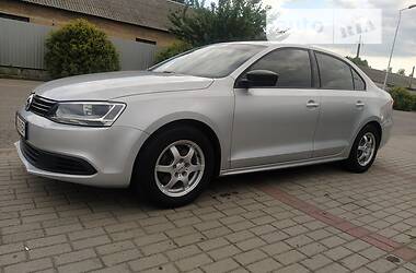 Volkswagen Jetta  2013