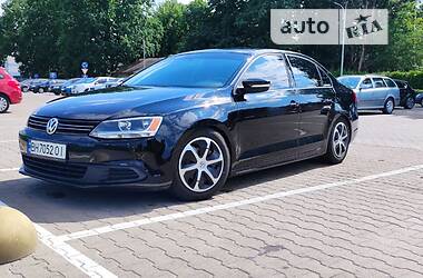 Volkswagen Jetta  2014