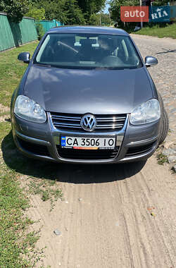 Volkswagen Jetta  2005