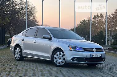 Volkswagen Jetta  2013