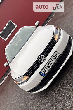 Volkswagen Jetta  2012