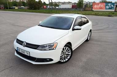 Volkswagen Jetta  2012