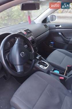 Volkswagen Jetta  2008
