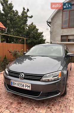 Volkswagen Jetta  2014