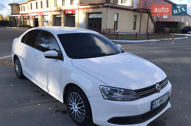 Volkswagen Jetta  2012