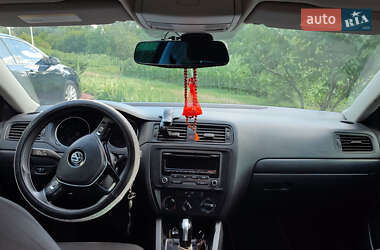 Volkswagen Jetta 2014